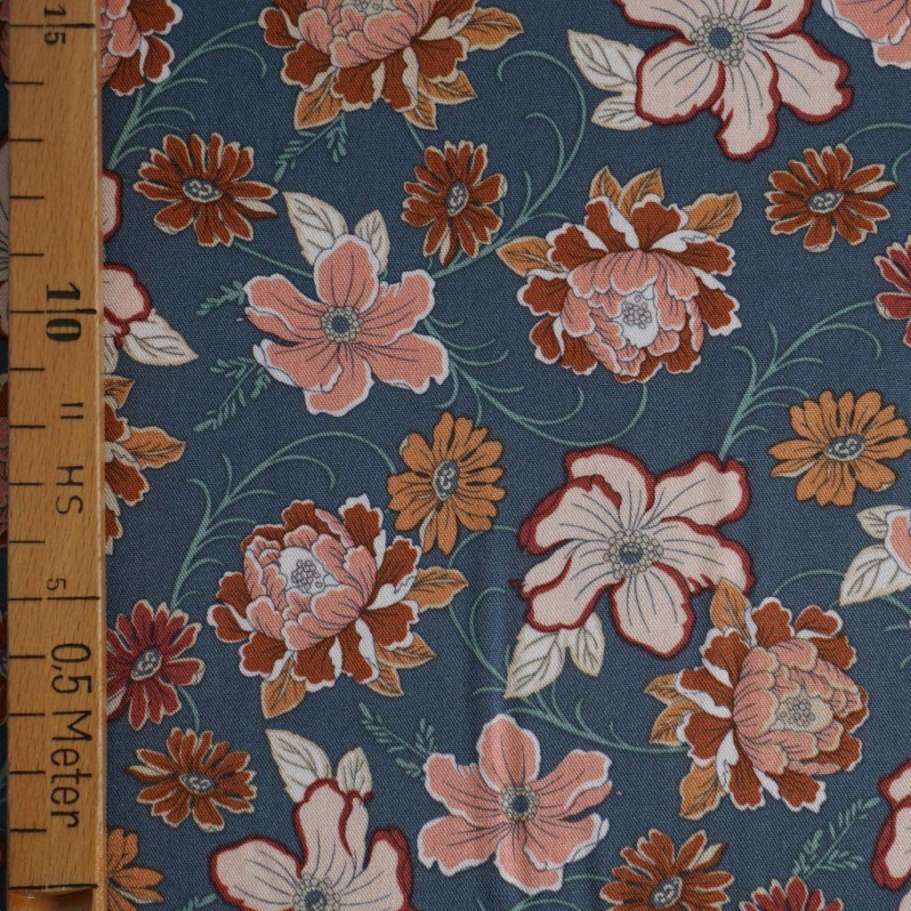 Viskose Stretch Druck Blüten beige rost auf rauchblau